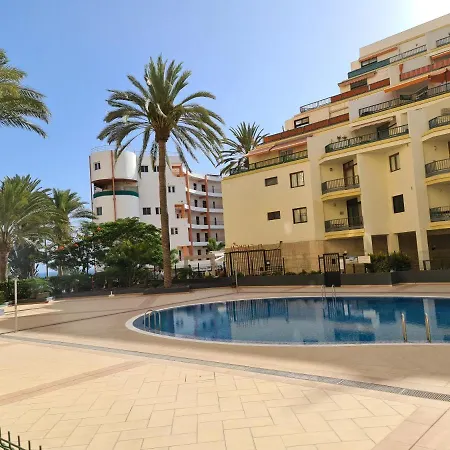 Beachfront Casa Verano With Pool, Balcony, Wifi, Central Locatation Apartamento