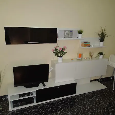 Beachfront Casa Verano With Pool, Balcony, Wifi, Central Locatation Arona (Tenerife)