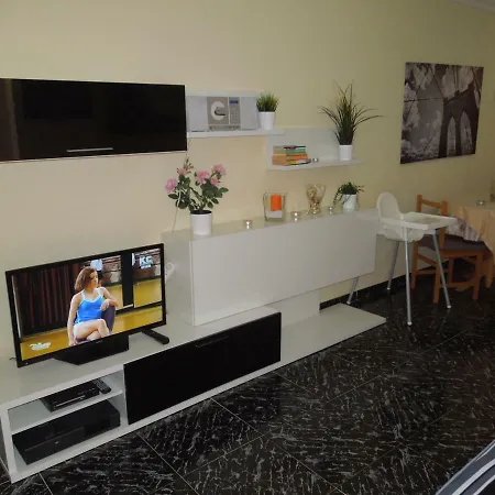 Beachfront Casa Verano With Pool, Balcony, Wifi, Central Locatation Apartamento