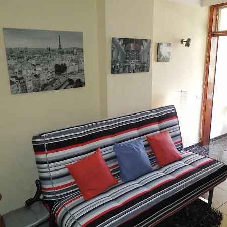 Beachfront Casa Verano With Pool, Balcony, Wifi, Central Locatation Apartmán