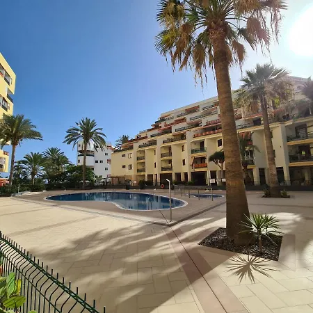 Beachfront Casa Verano With Pool, Balcony, Wifi, Central Locatation Appartement Arona (Tenerife)